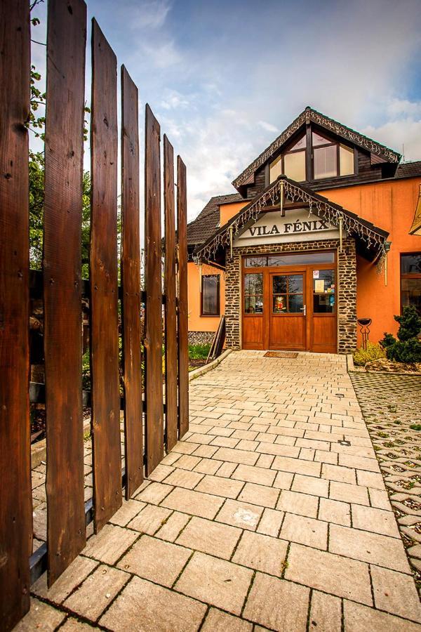 Vila Fenix B&B Ружомберок Екстер'єр фото