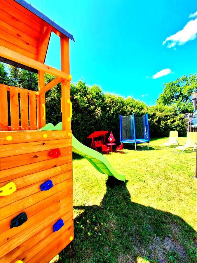 Vila Fenix B&B Ружомберок Екстер'єр фото