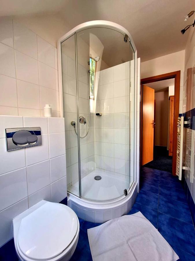 Vila Fenix B&B Ружомберок Екстер'єр фото